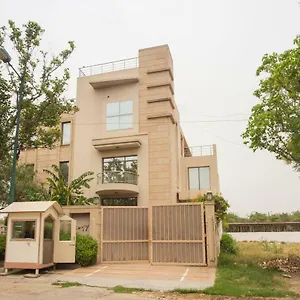 https://siddharth-plaza.top-gurgaonhotels.com